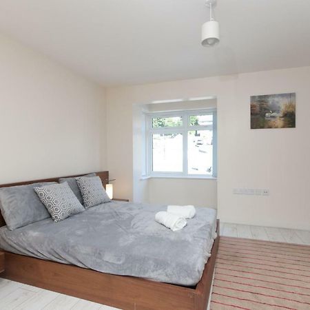 Bright Modern Home Near Snowdonia And Llandudno 兰韦尔弗亨 外观 照片
