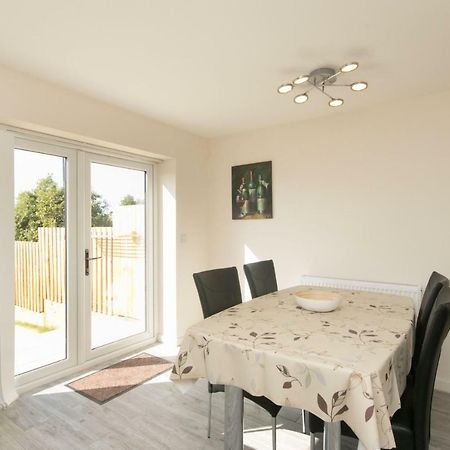 Bright Modern Home Near Snowdonia And Llandudno 兰韦尔弗亨 外观 照片