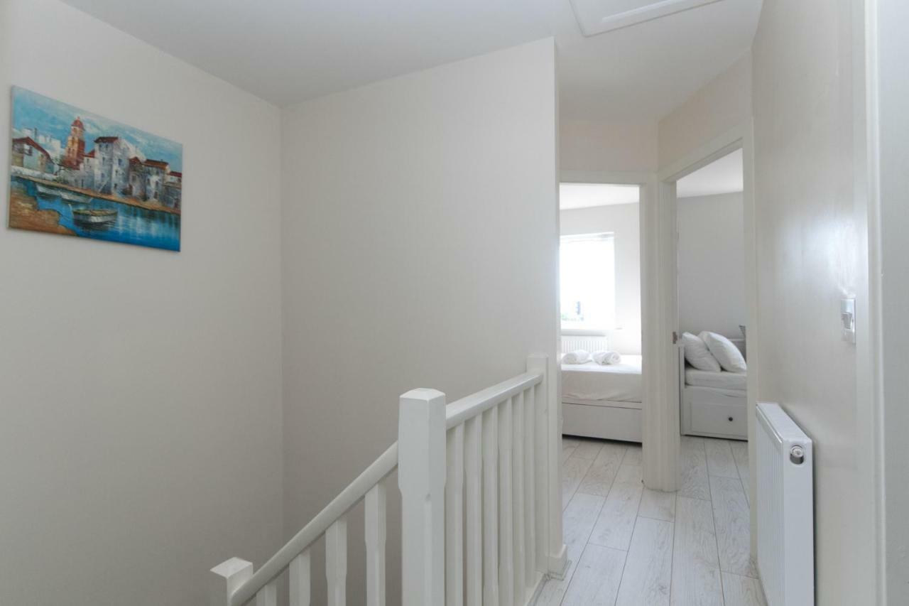 Bright Modern Home Near Snowdonia And Llandudno 兰韦尔弗亨 外观 照片