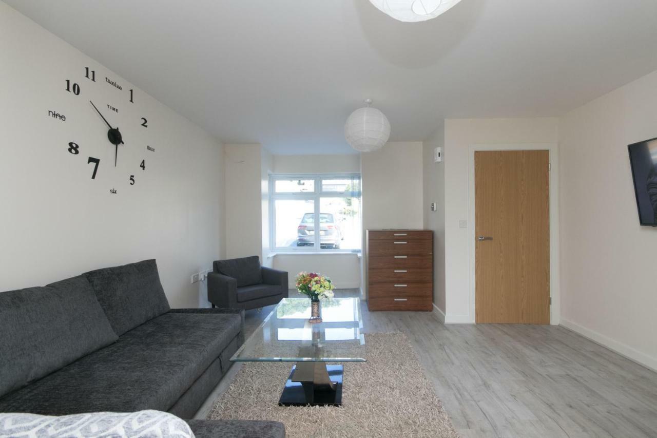 Bright Modern Home Near Snowdonia And Llandudno 兰韦尔弗亨 外观 照片