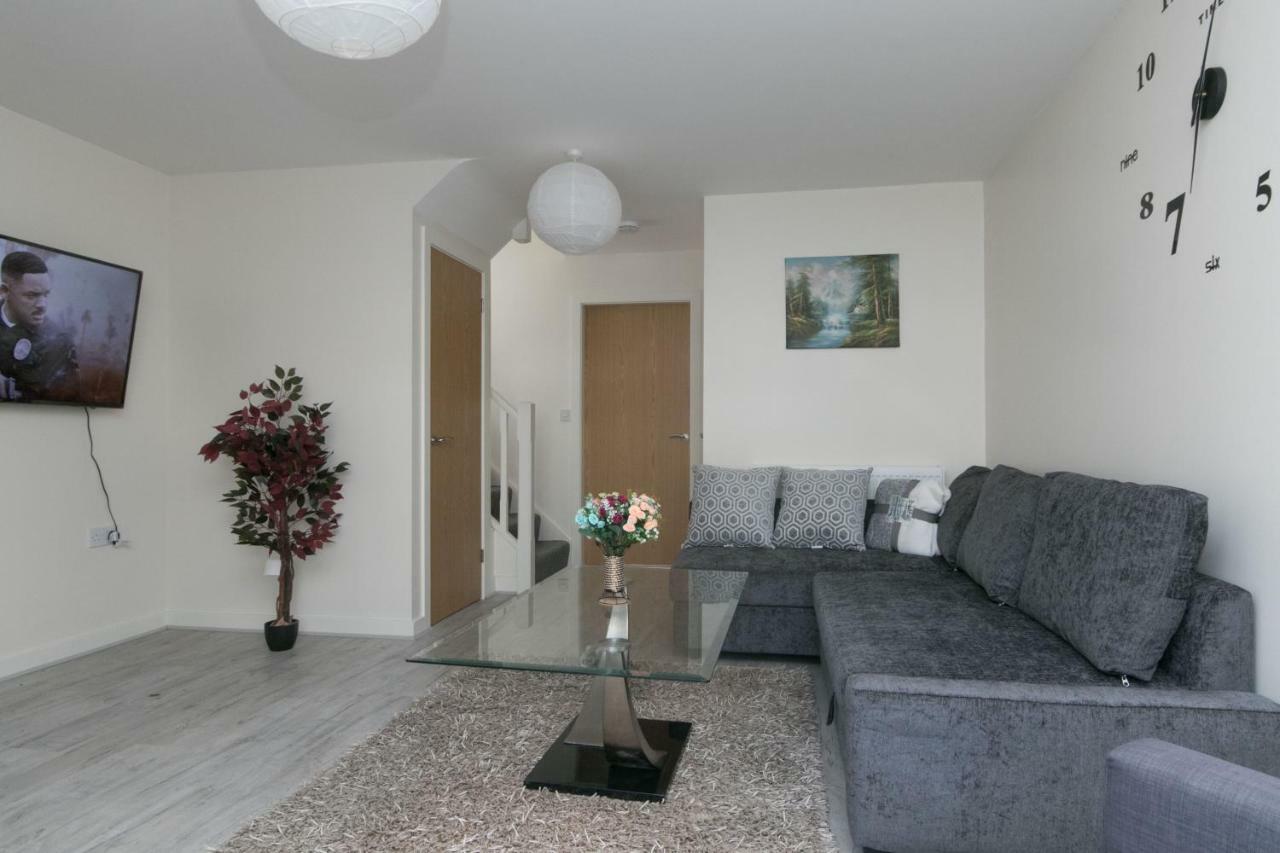 Bright Modern Home Near Snowdonia And Llandudno 兰韦尔弗亨 外观 照片